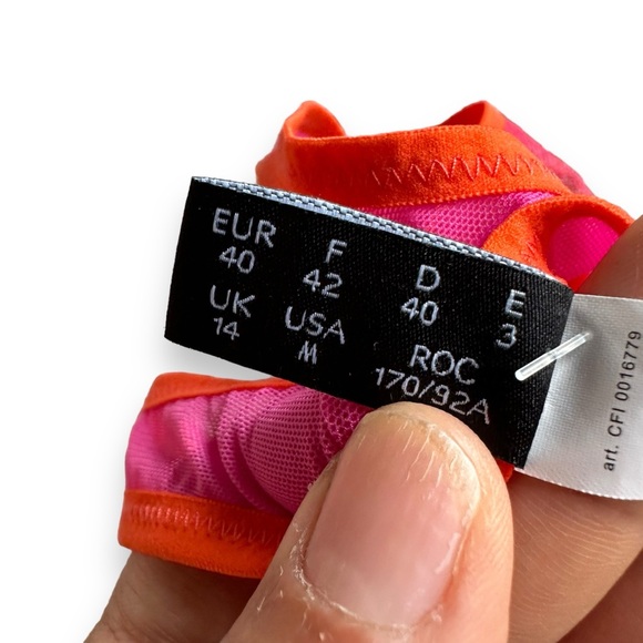 NWT La Perla Studio Pink Camelia Bra and Thong Set Size 36B/Medium - Picture 13 of 16